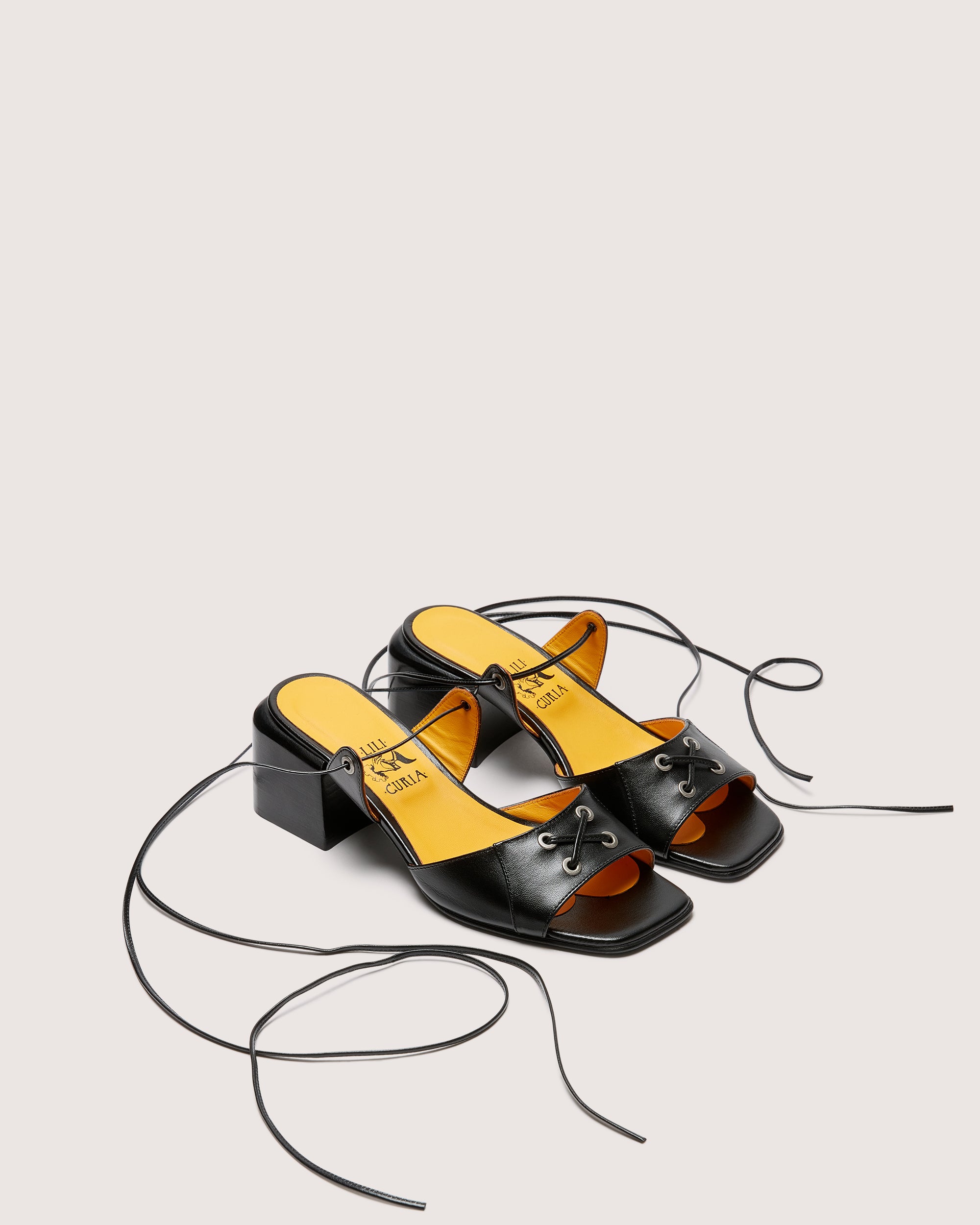 Faye Sandal