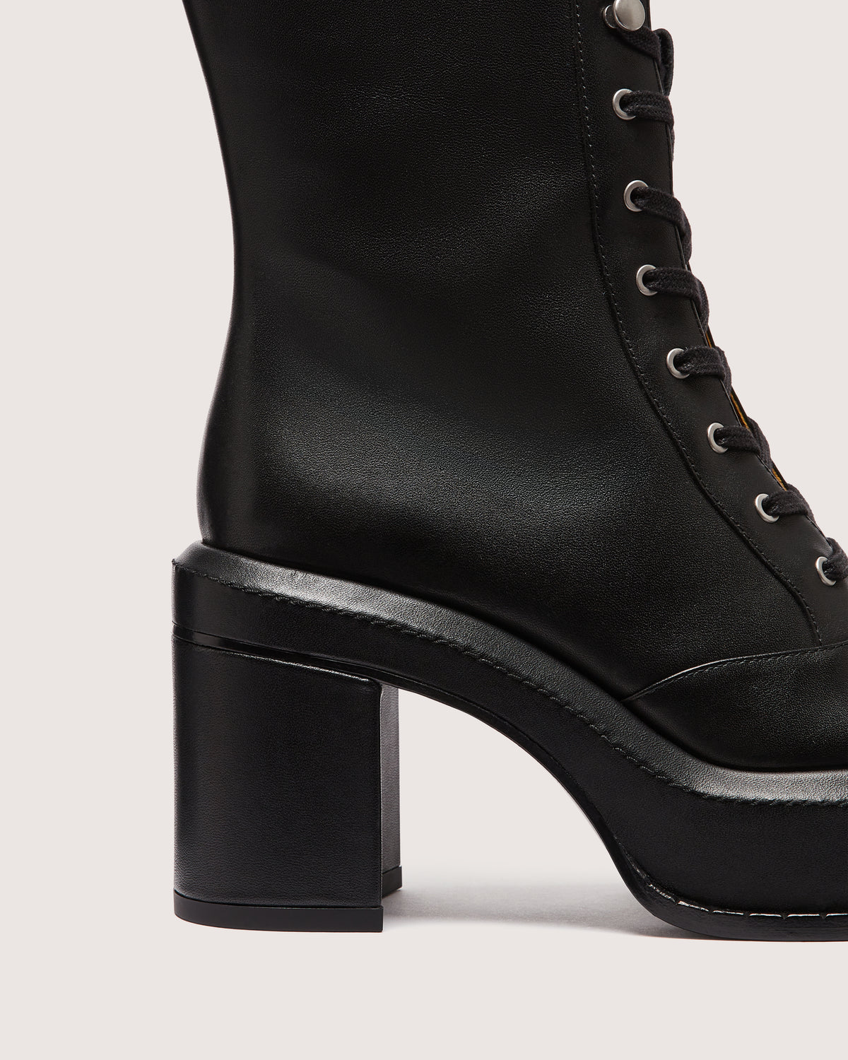 Theda Platform Boot