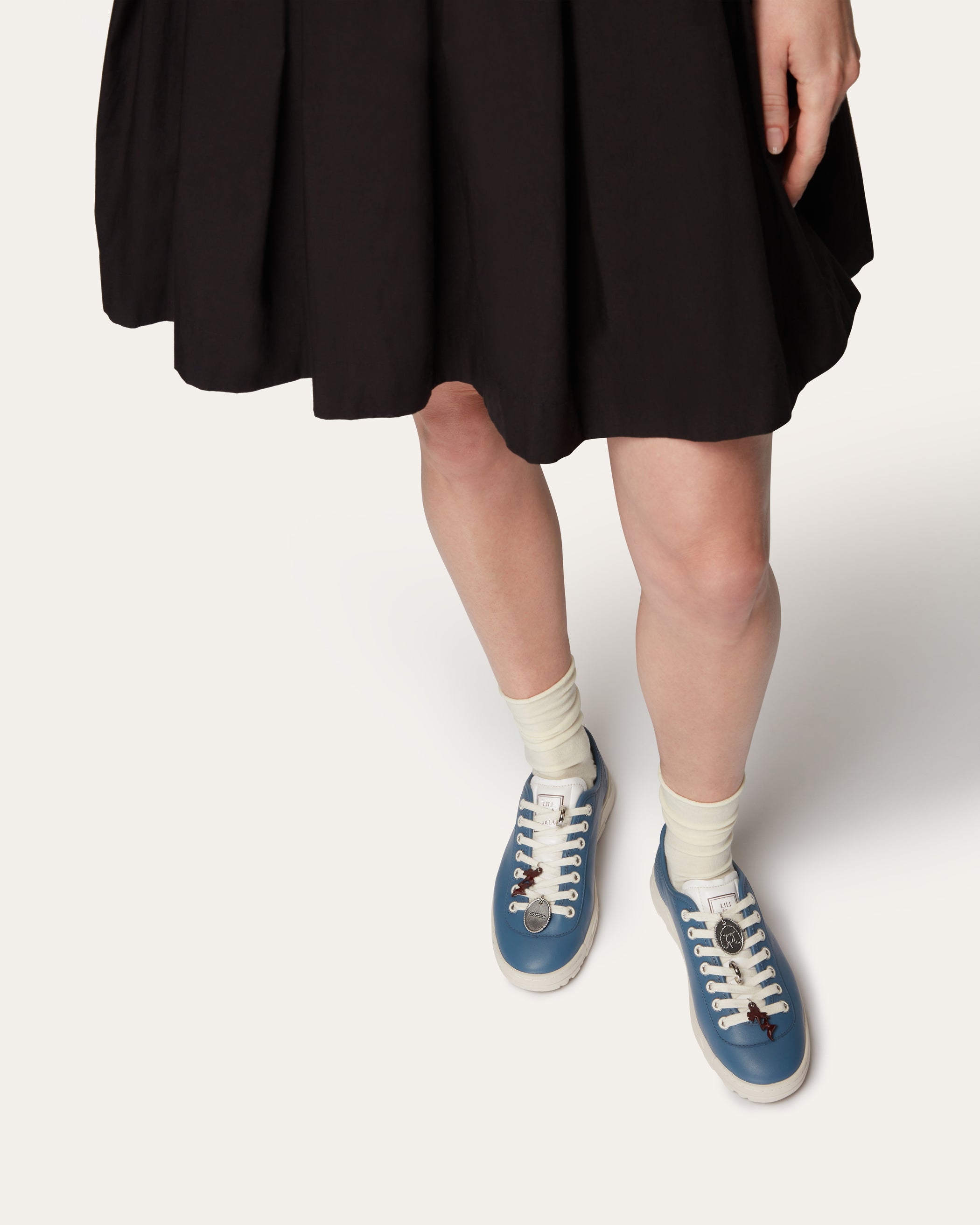 June Lace up Sneaker