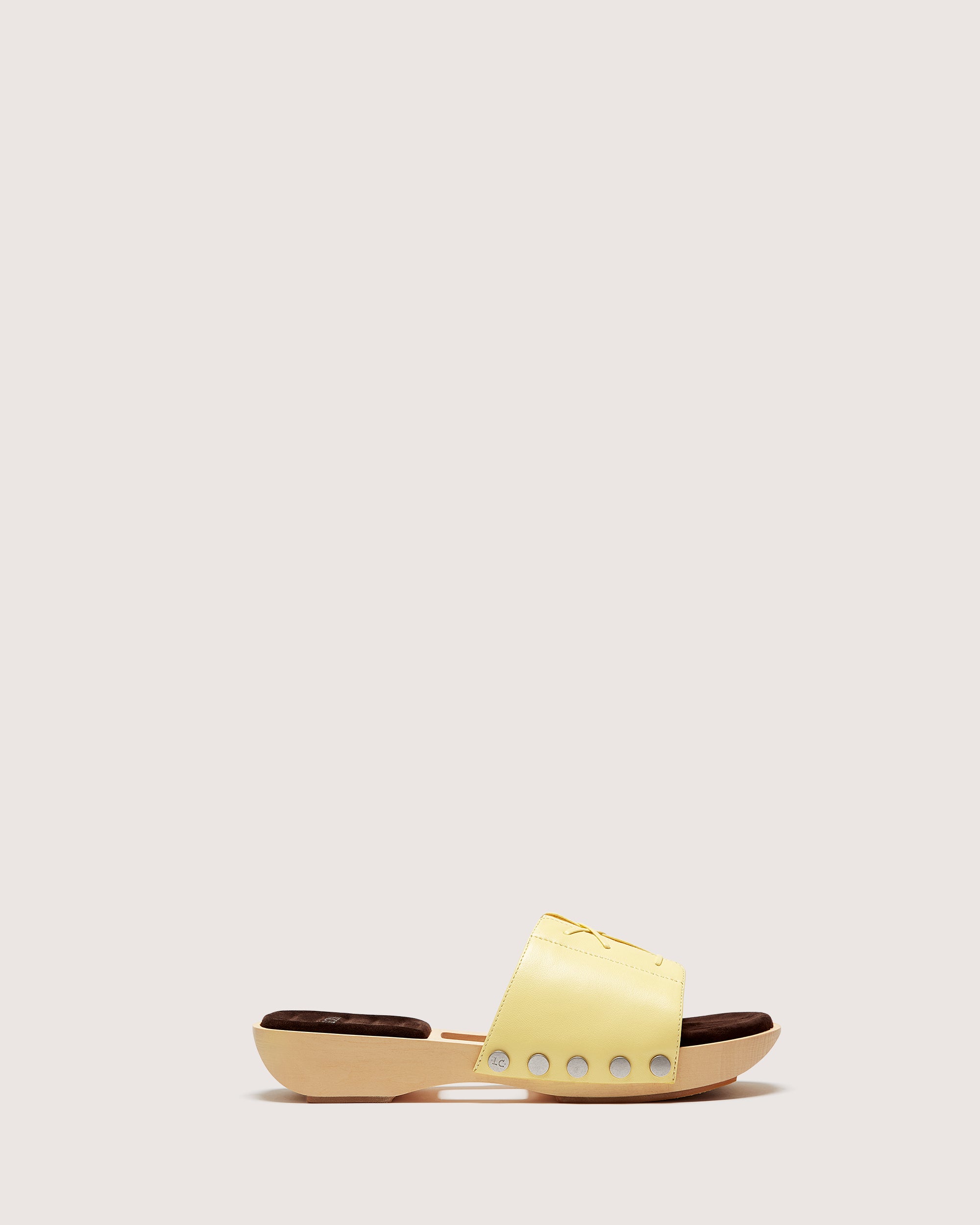 Uma Clog